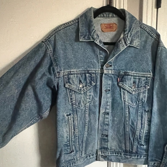 Denim Jacket with Button Closure - Picture 3 of 8